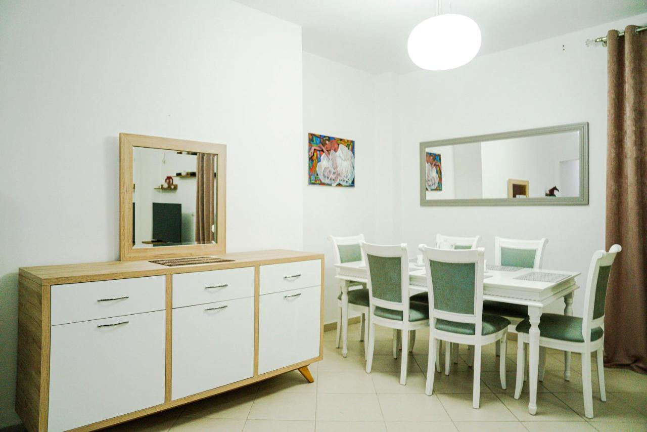 Apartament Casas Del Mar Дуррес Екстер'єр фото