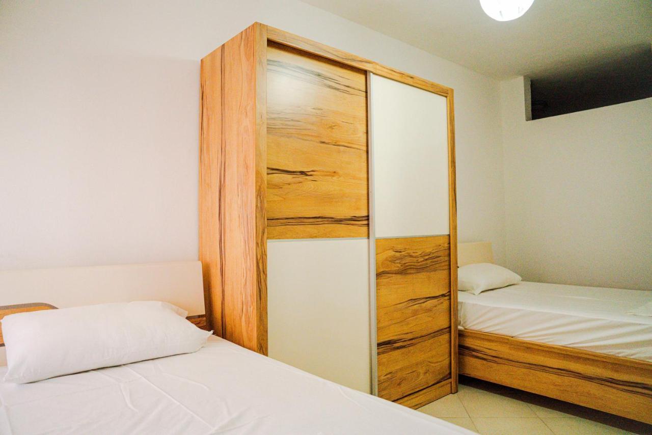 Apartament Casas Del Mar Дуррес Екстер'єр фото